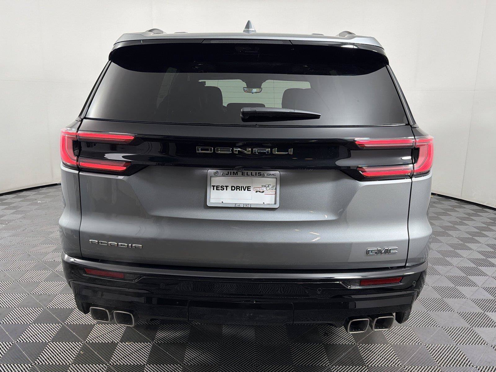 New 2026 GMC Acadia Denali Ultimate FWD image 5
