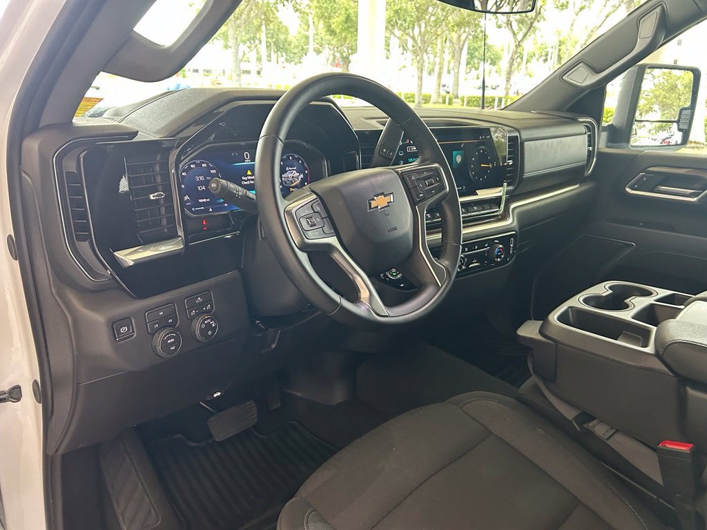 Used 2026 Chevrolet Silverado 2500 LT AWD/4WD image 7