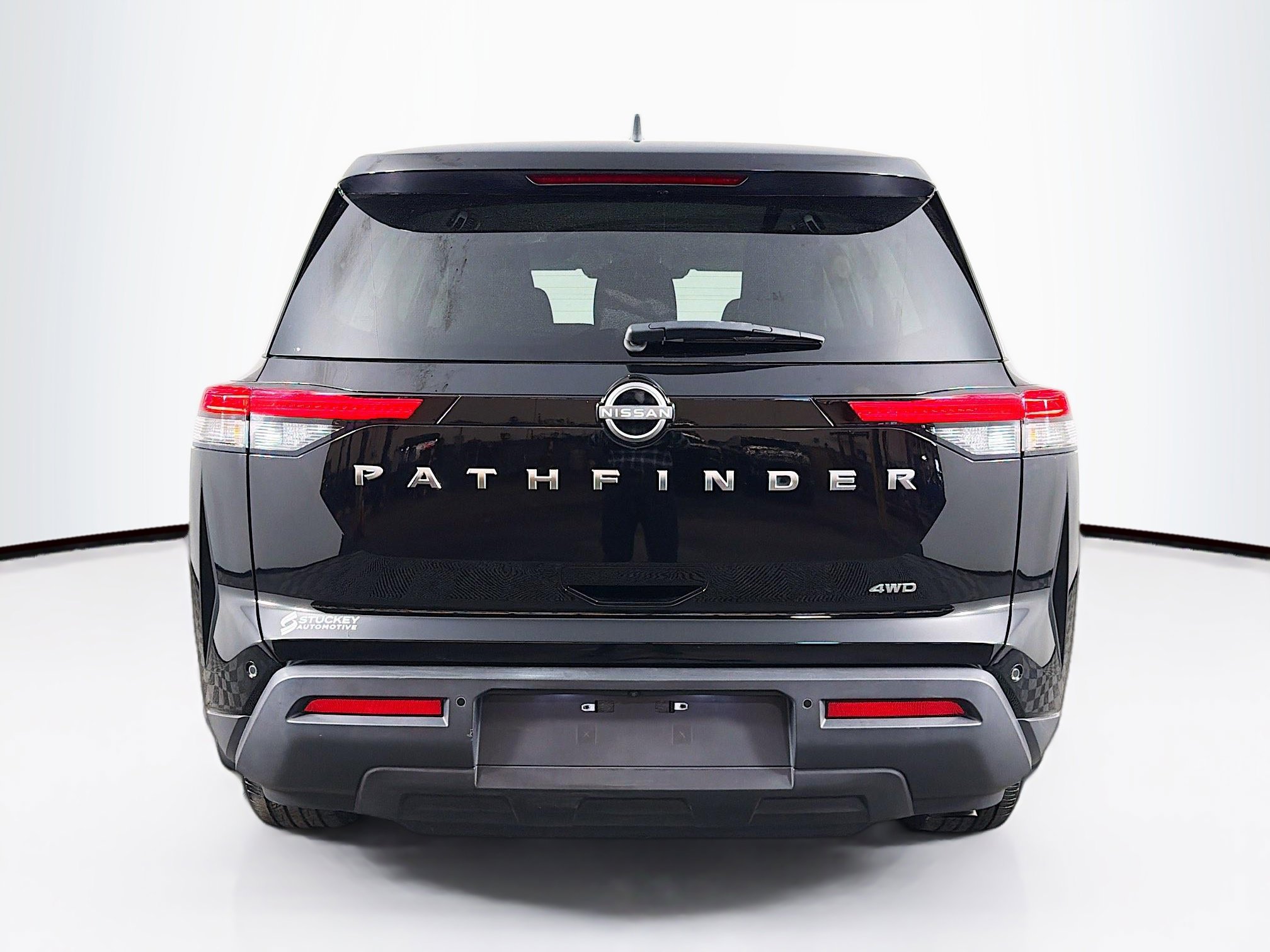 Used 2024 Nissan Pathfinder S image 7