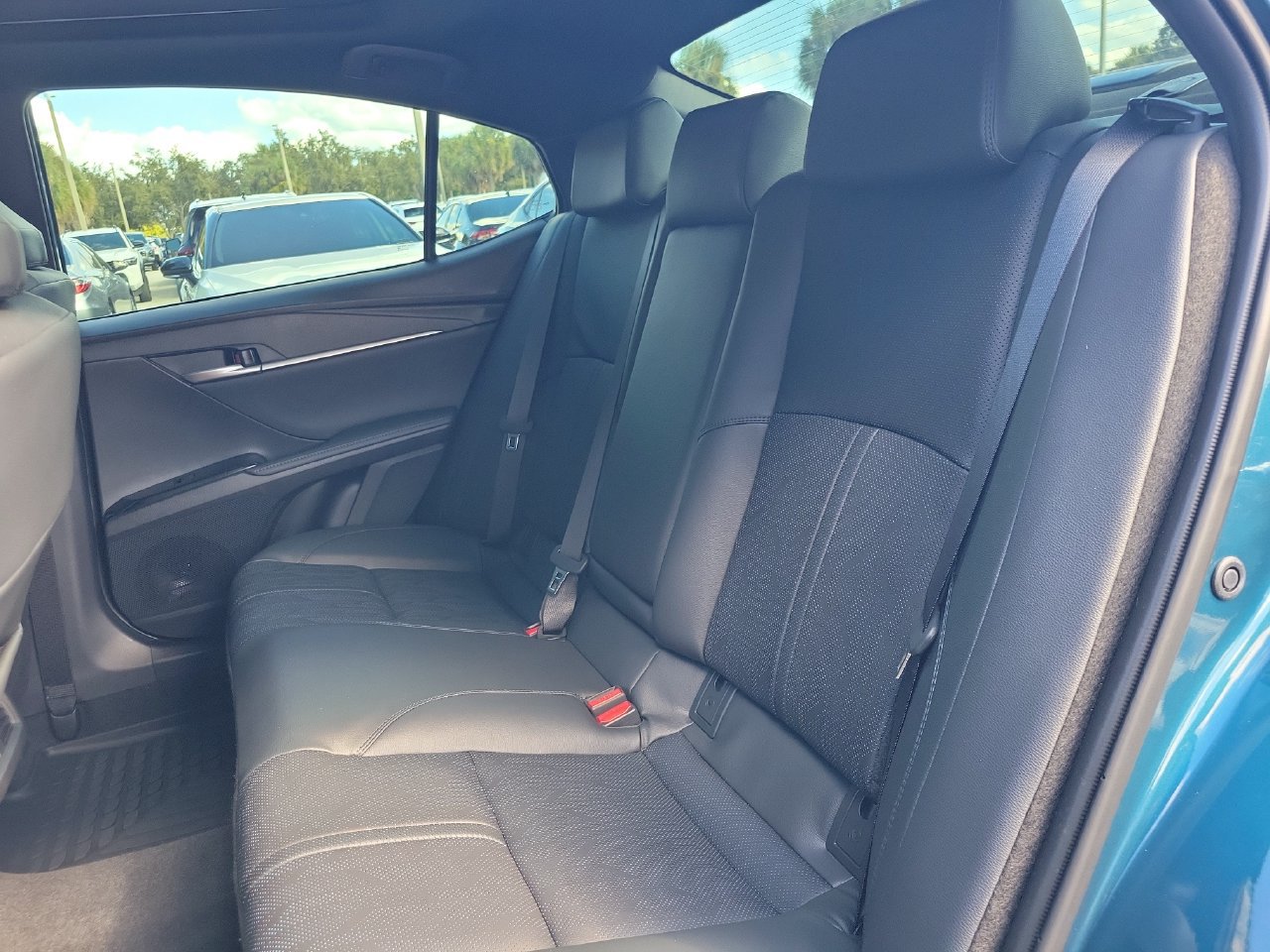 Used 2025 Toyota Camry XSE FWD image 11
