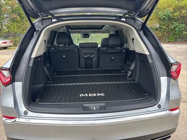 Certified 2026 Acura MDX w/ Technology Package image 10