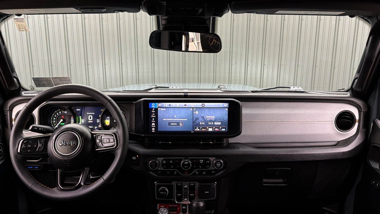 Used 2024 Jeep Wrangler Unlimited AWD/4WD image 33