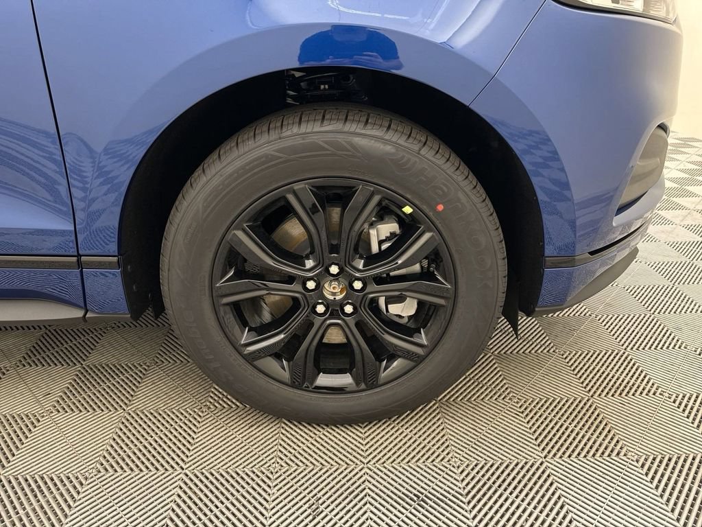 New 2024 Ford Edge SE w/ Black Appearance Package AWD/4WD image 15