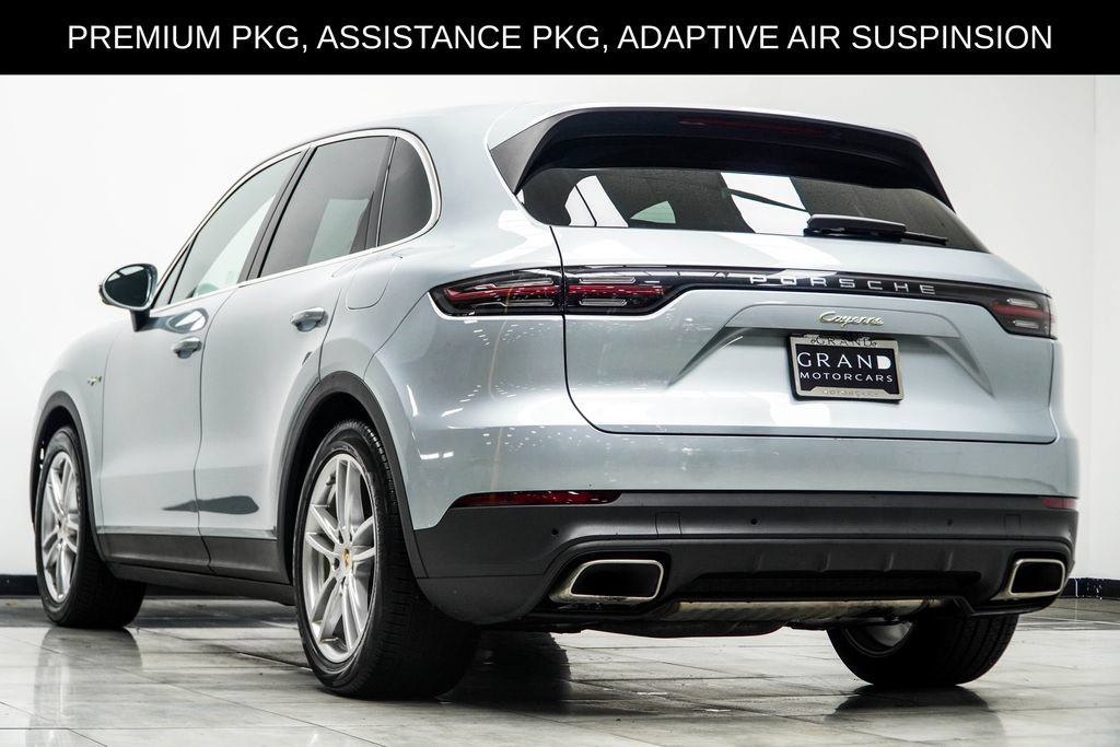 Used 2023 Porsche Cayenne w/ Premium Package AWD/4WD image 13