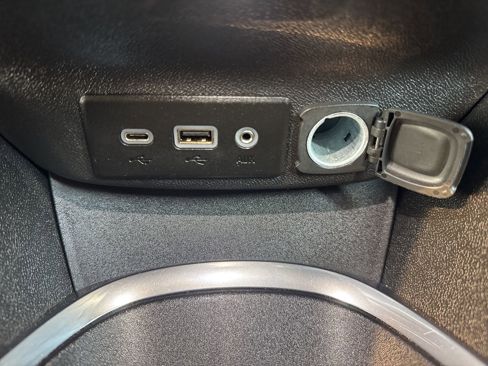 Used 2023 Chevrolet Malibu LT image 27