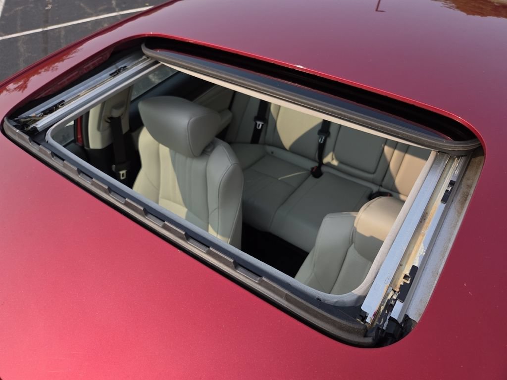 Certified 2021 Honda Accord Touring image 4