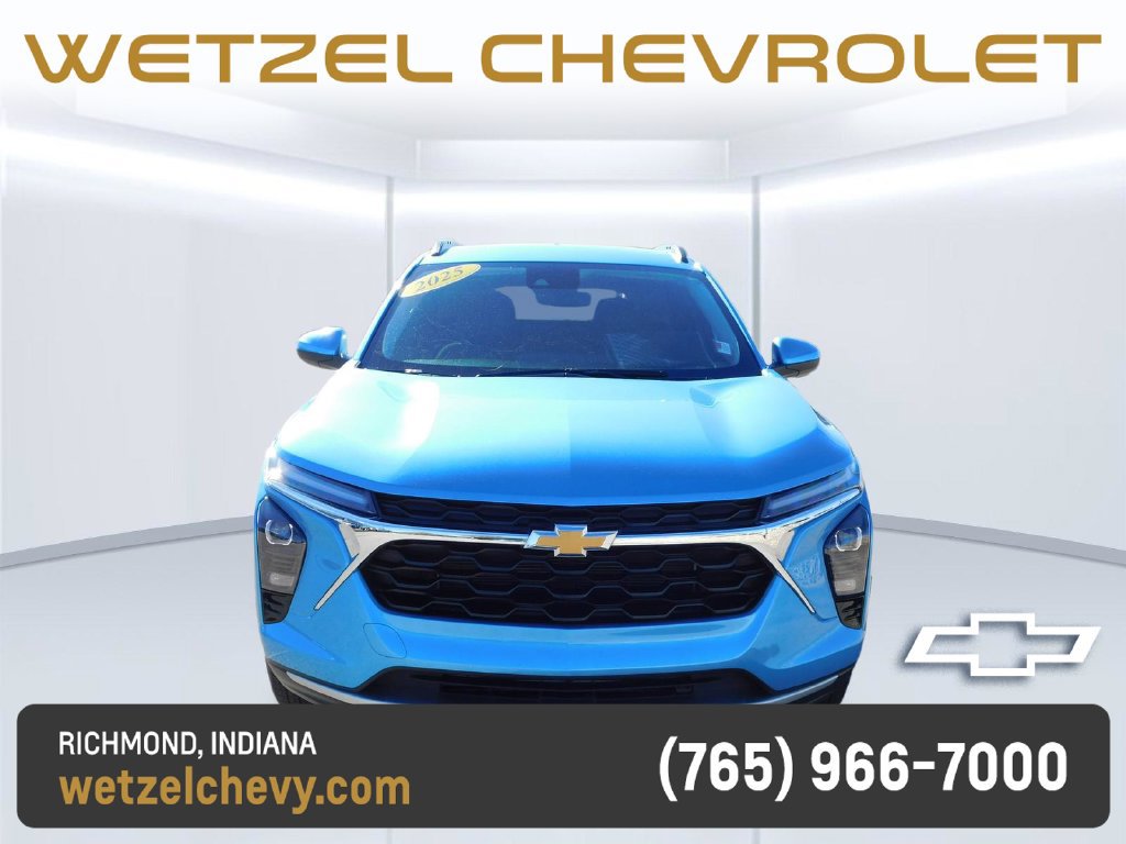 Used 2025 Chevrolet Trax LT w/ Driver Confidence Package FWD image 8