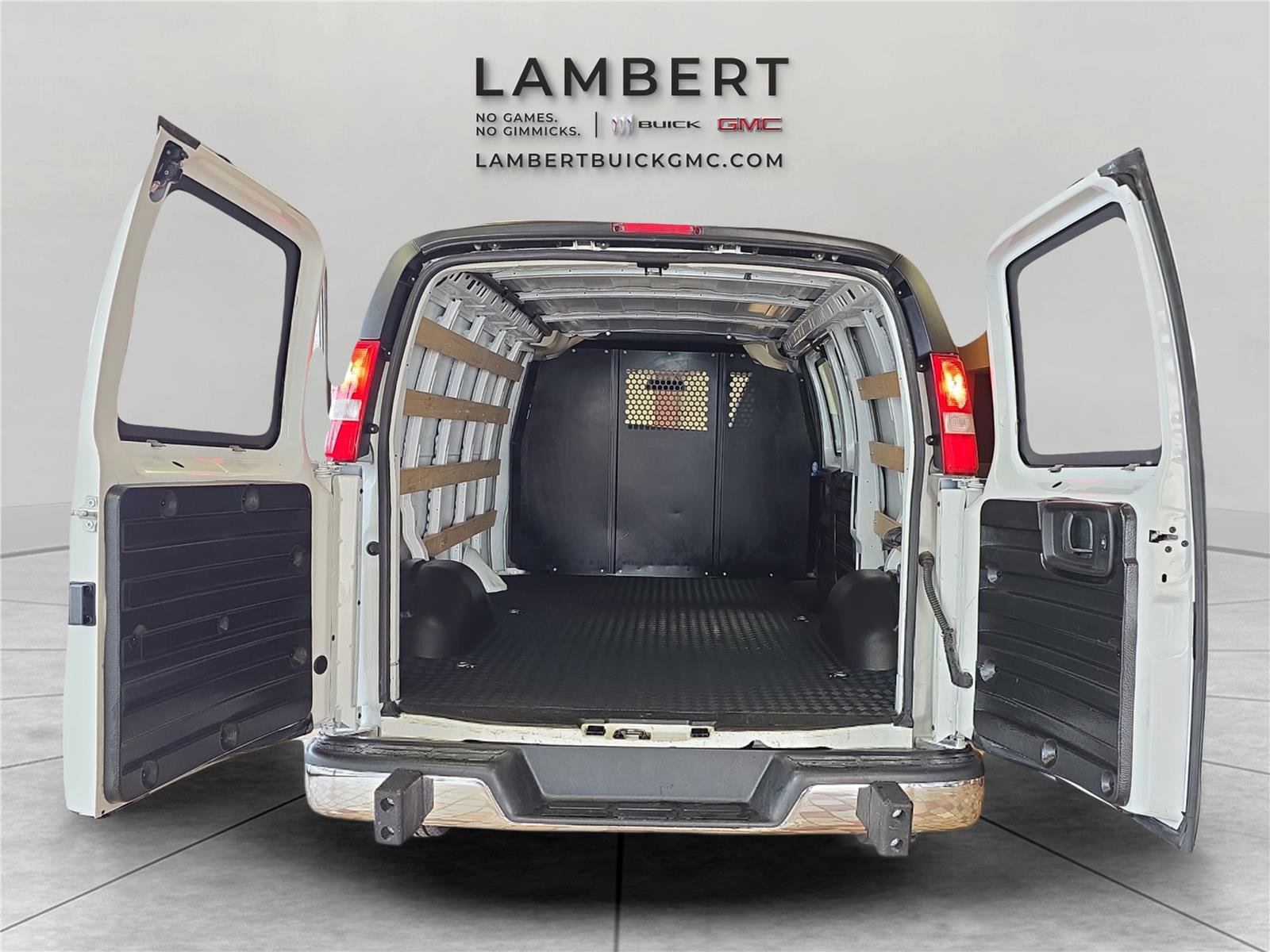 Used 2024 GMC Savana 2500 w/ Driver Convenience Package image 13