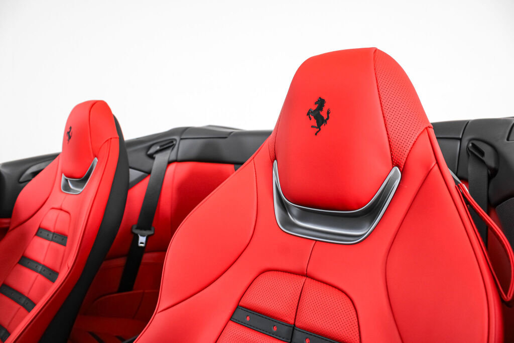 Certified 2023 Ferrari Portofino M image 39