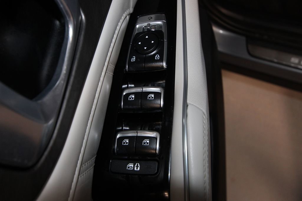 Used 2025 Kia Sorento SX image 6