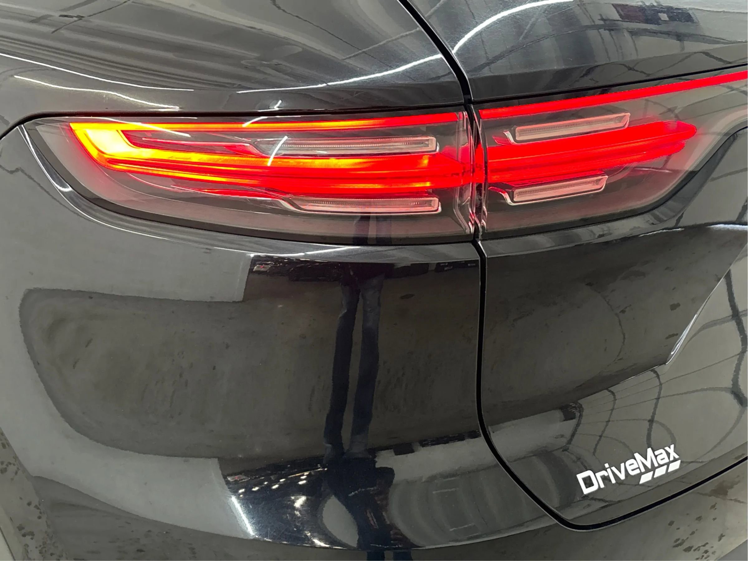 Used 2019 Porsche Cayenne S image 35