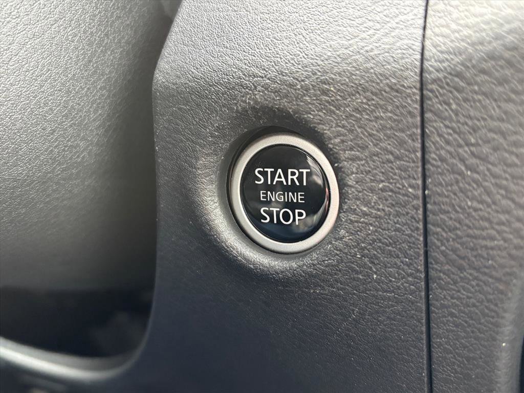 Used 2024 Nissan Frontier SL w/ Technology Package image 15