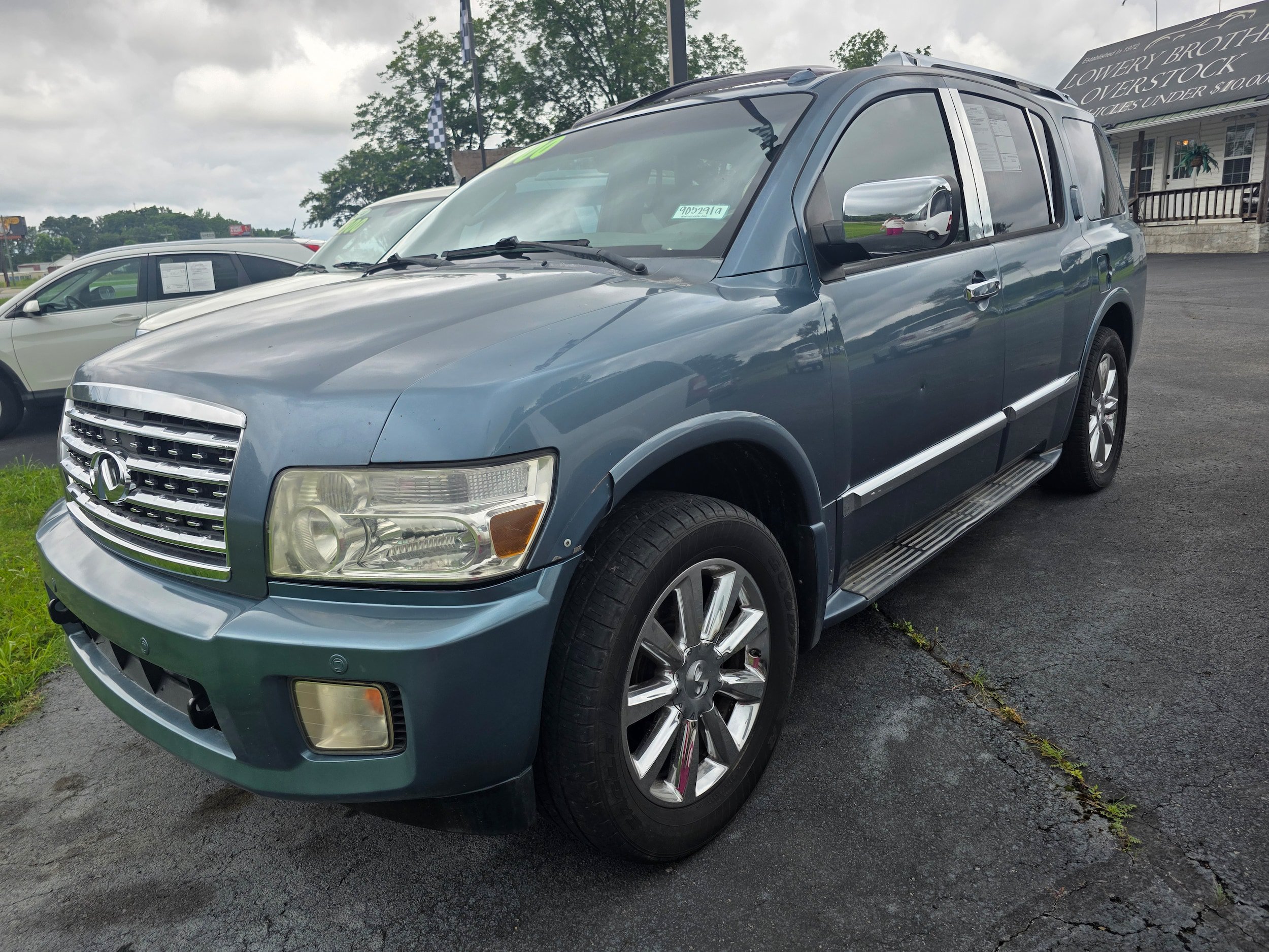 Used 2008 INFINITI QX56 4WD w/ Technology Pkg image 1
