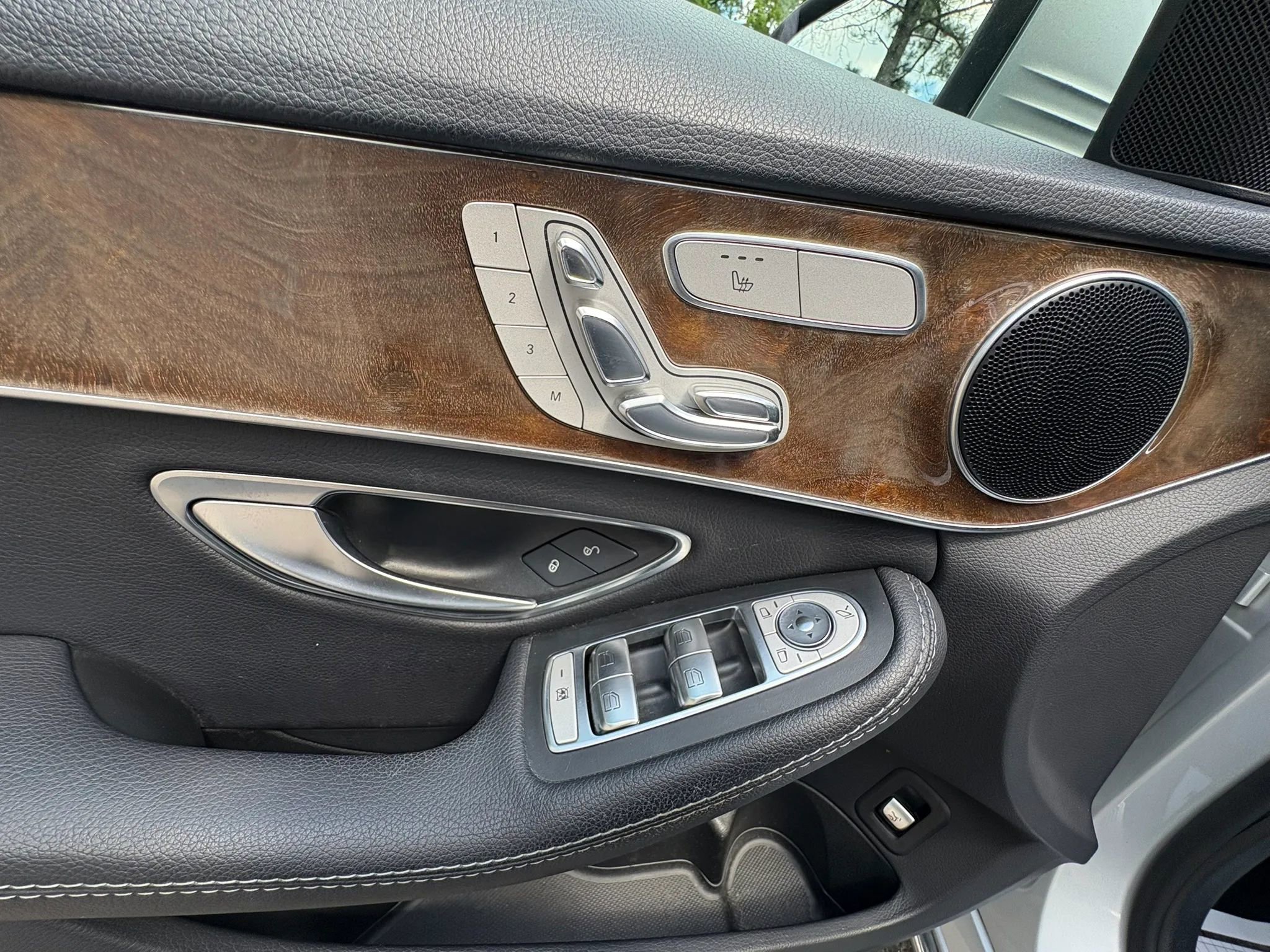 Used 2017 Mercedes-Benz C 300 4MATIC Sedan image 21