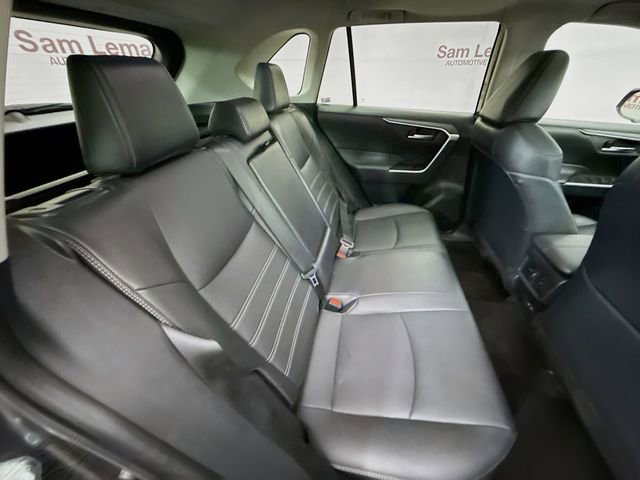 Used 2023 Toyota RAV4 XLE Premium image 27