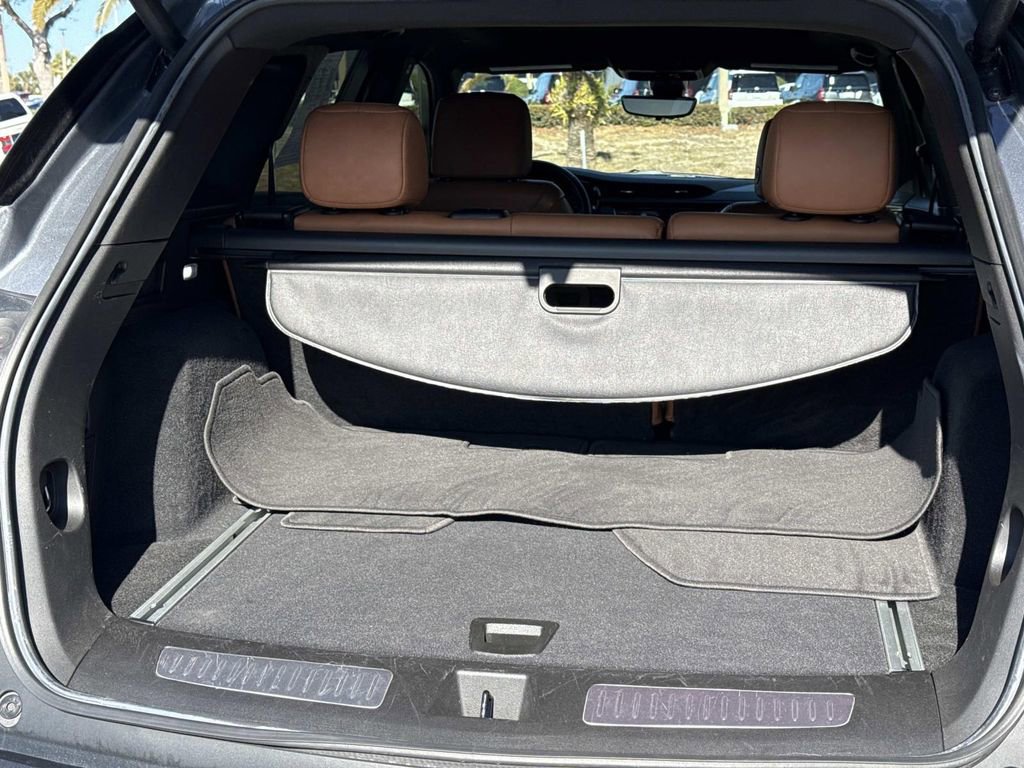 Certified 2022 Cadillac XT5 Premium Luxury w/ Technology Package image 11