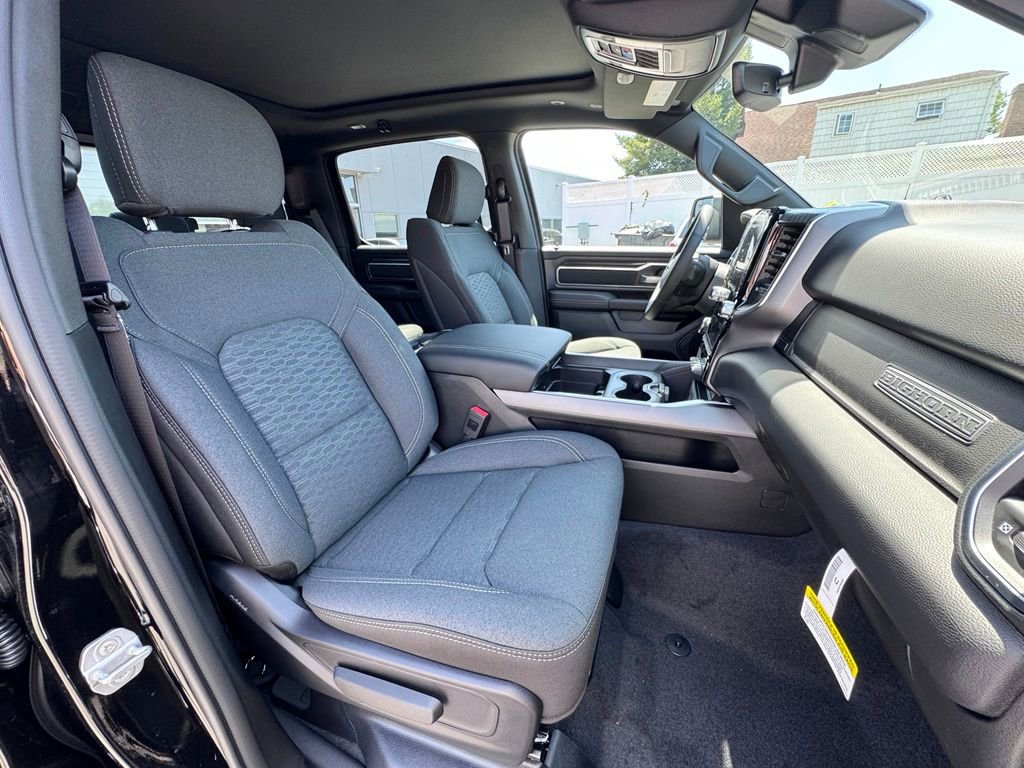 New 2026 RAM 1500 4x4 Crew Cab image 19