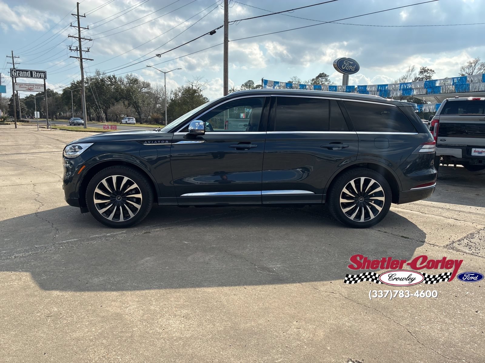 Used 2022 Lincoln Aviator Black Label Grand Touring w/ Class IV Trailer Tow Package AWD/4WD image 7
