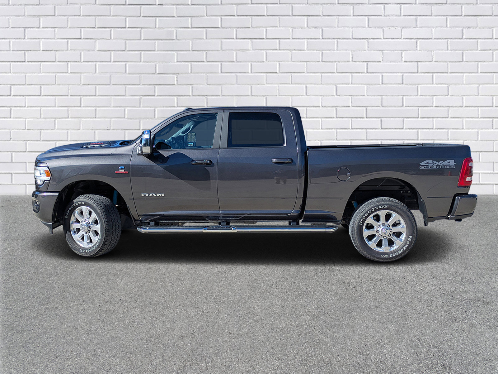 Used 2024 RAM 2500 Laramie w/ Sport Appearance Package image 2
