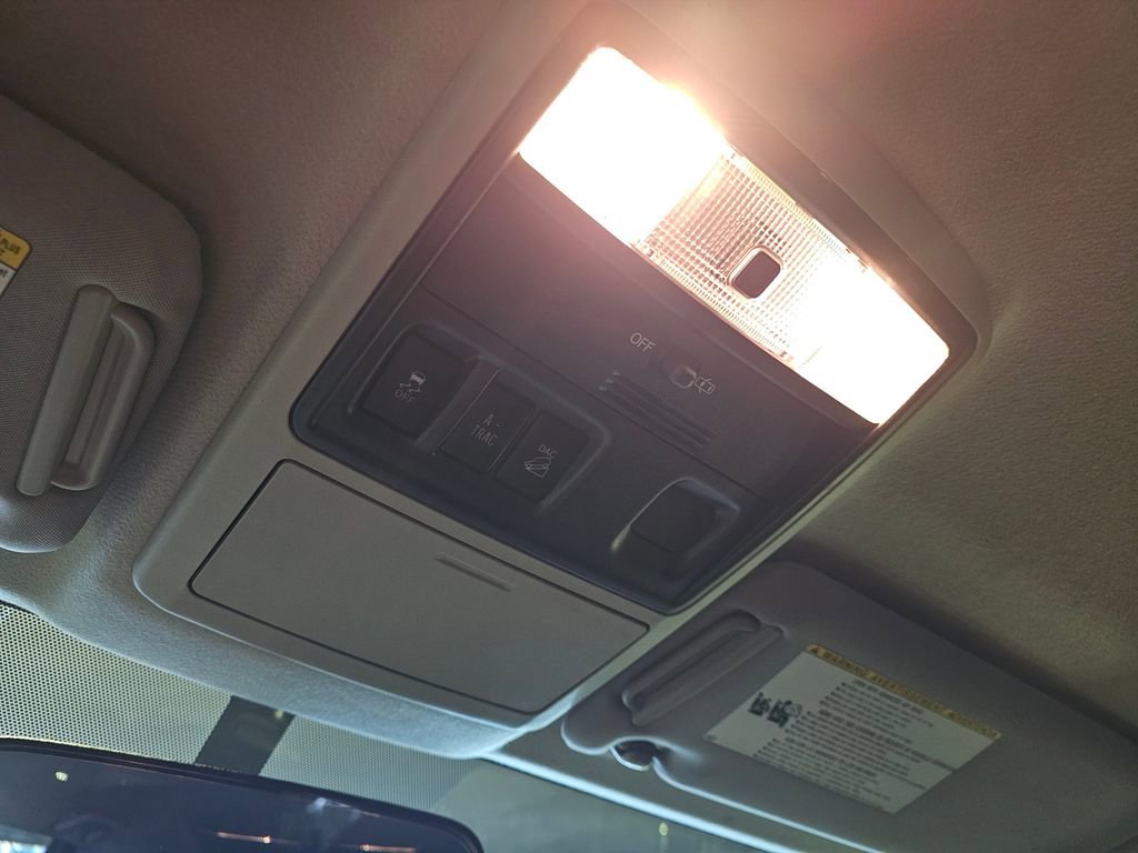 Used 2018 Toyota 4Runner SR5 image 2