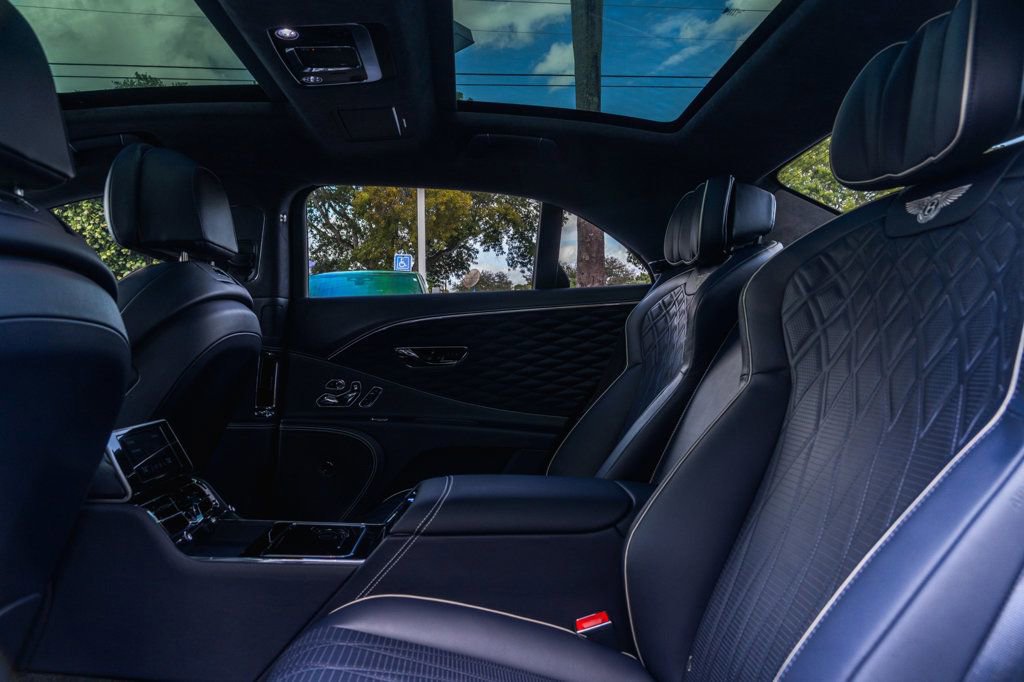 Used 2023 Bentley Flying Spur Azure image 23
