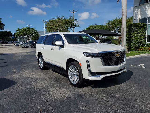 Certified 2024 Cadillac Escalade Luxury RWD image 7
