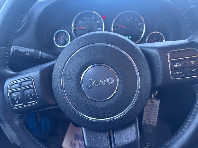 Used 2016 Jeep Wrangler Unlimited Sport w/ Connectivity Group AWD/4WD image 16