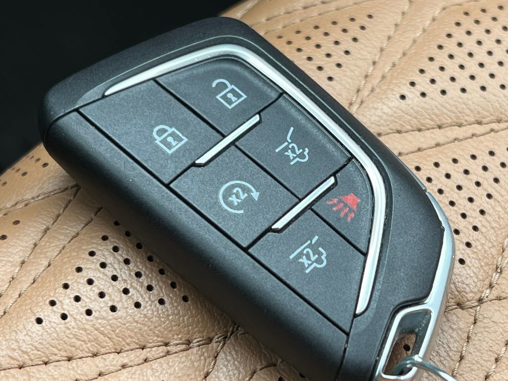 Used 2021 Cadillac Escalade Premium Luxury w/ Driver Assist Tech Package image 33