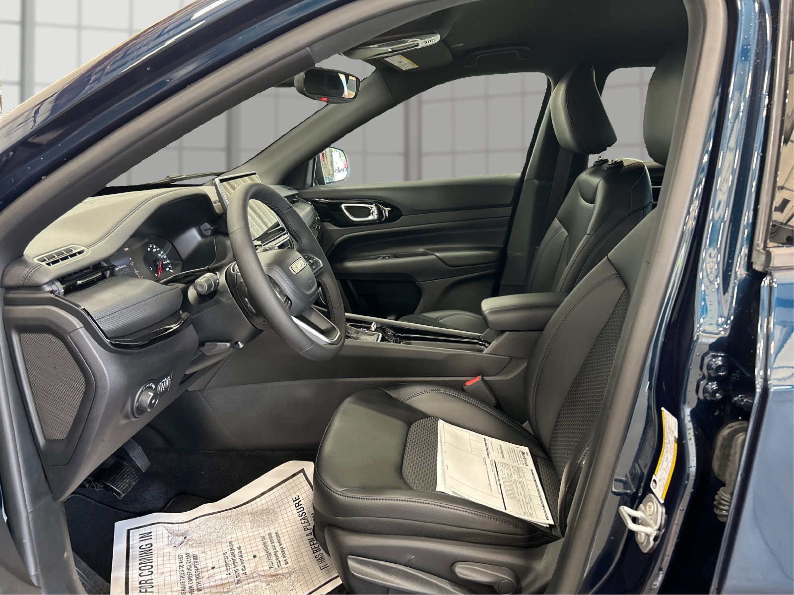 New 2026 Jeep Compass Latitude AWD/4WD image 9