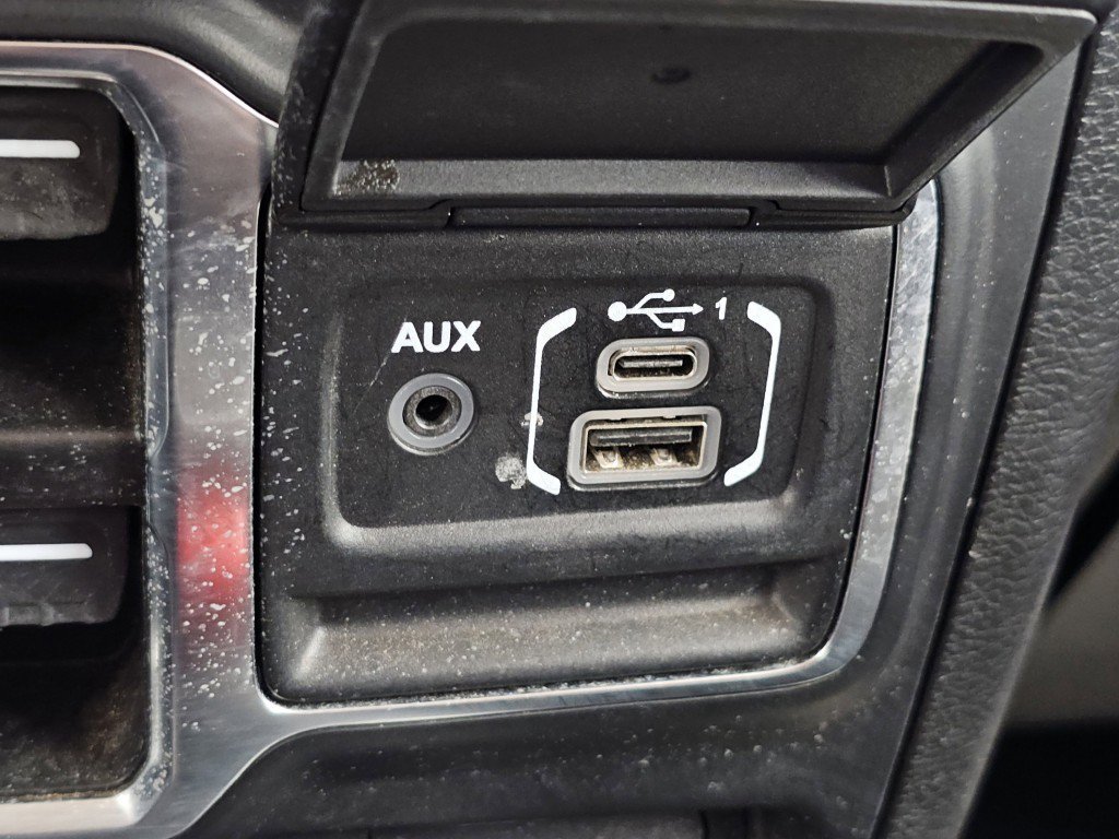 Used 2023 Jeep Wrangler Unlimited Sport AWD/4WD image 13