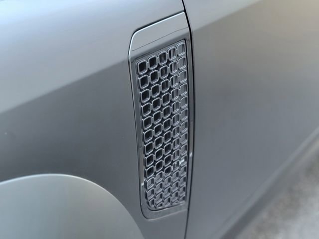 New 2026 Land Rover Defender 110 OCTA AWD/4WD image 41