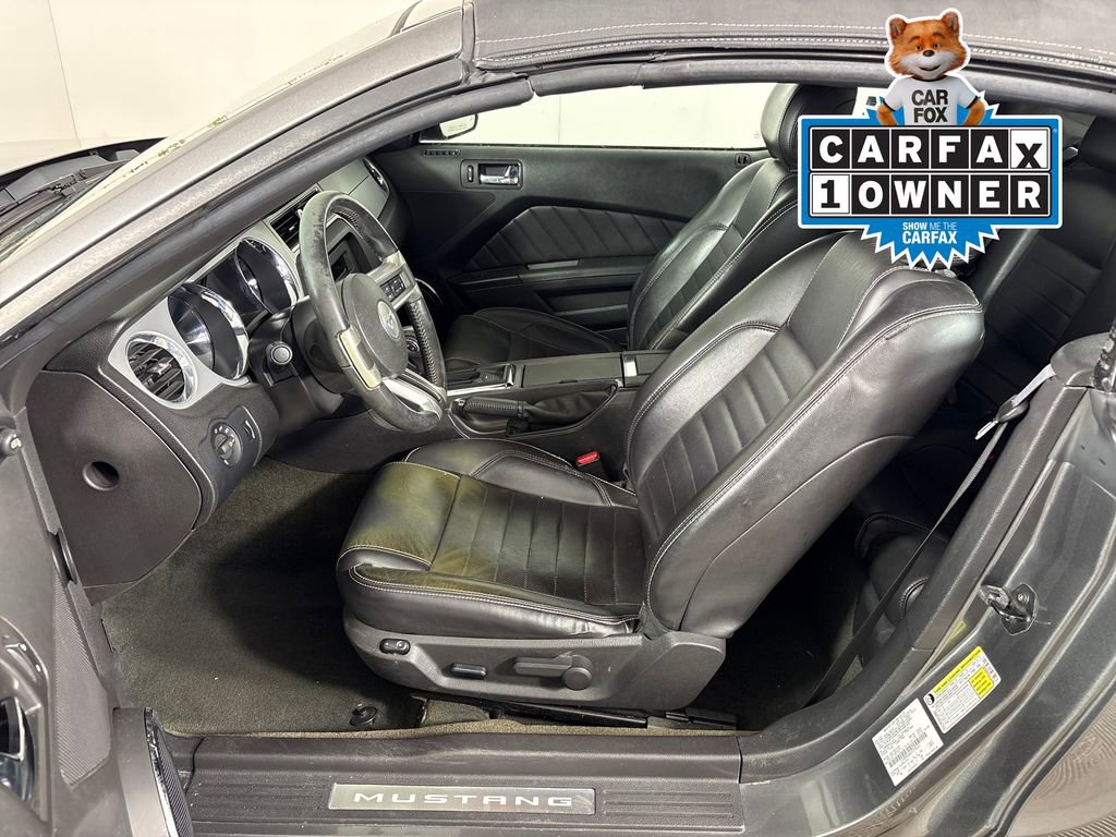 Used 2013 Ford Mustang Premium image 25