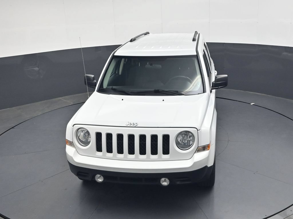 Used 2015 Jeep Patriot Latitude FWD image 22