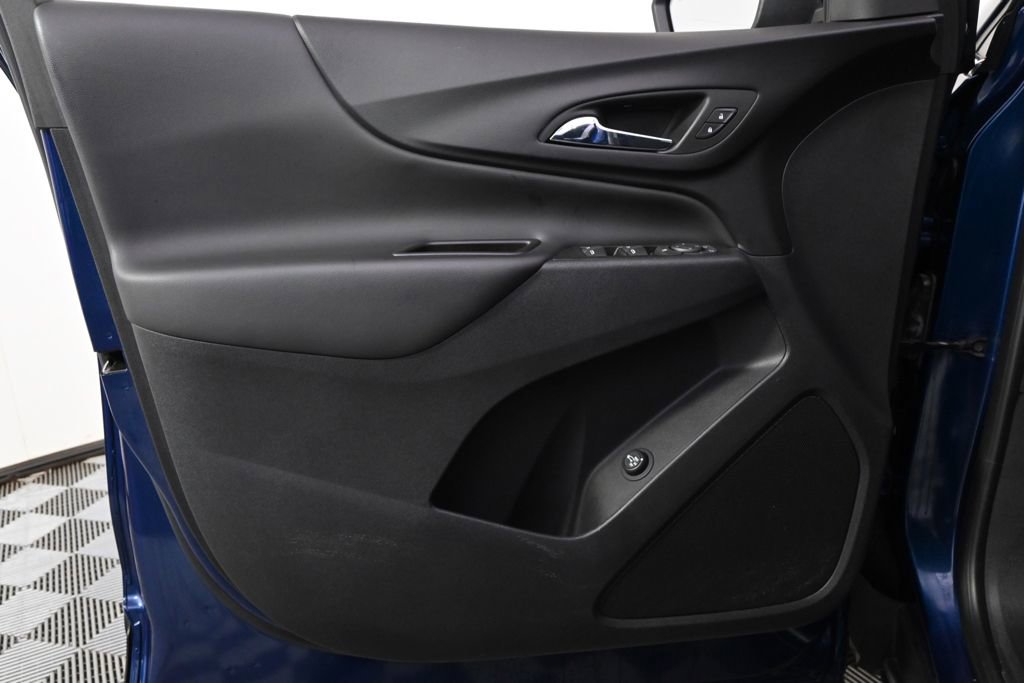 Used 2023 Chevrolet Equinox LT image 22