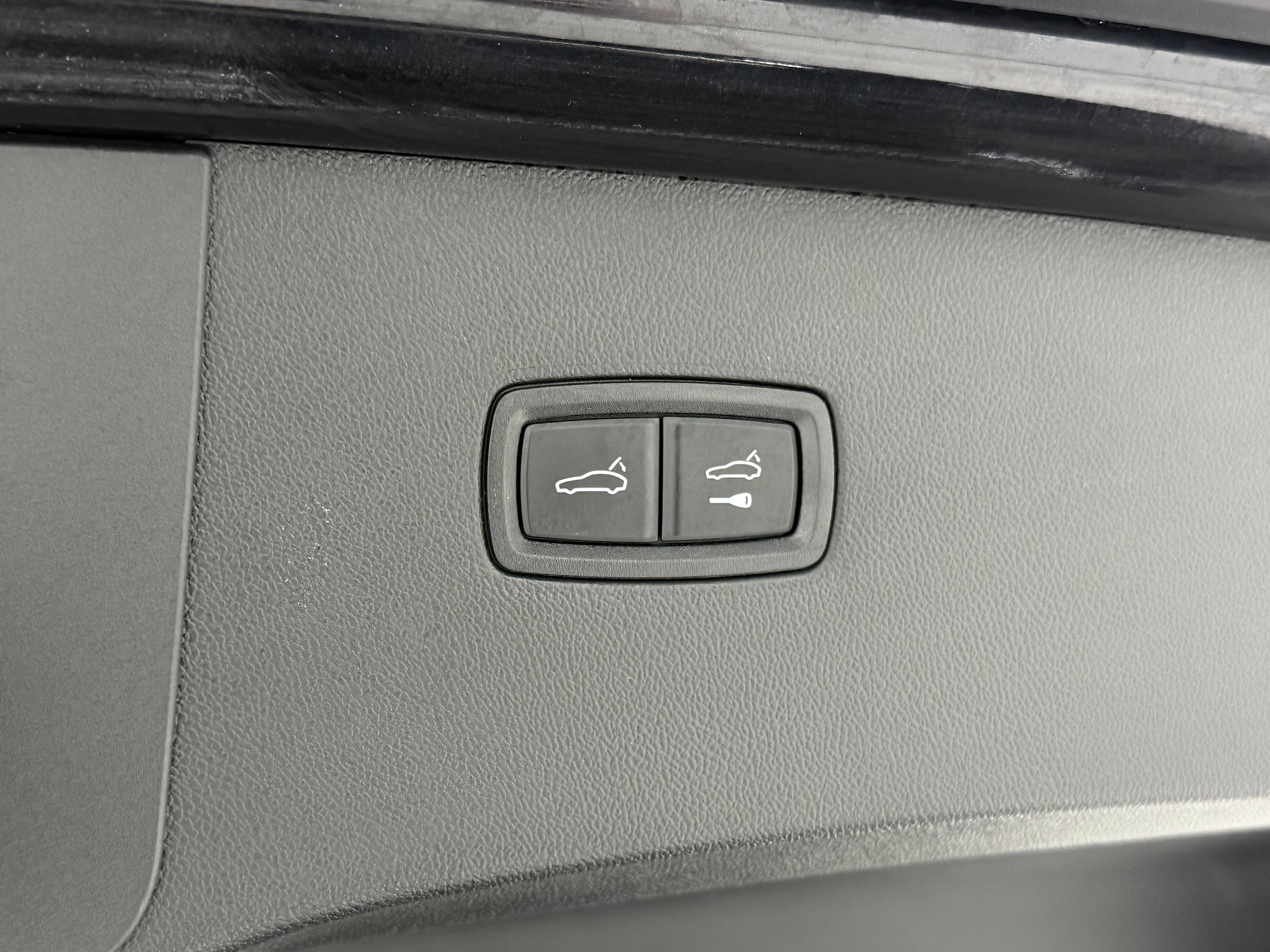 Certified 2022 Porsche Cayenne Platinum Edition AWD/4WD image 67