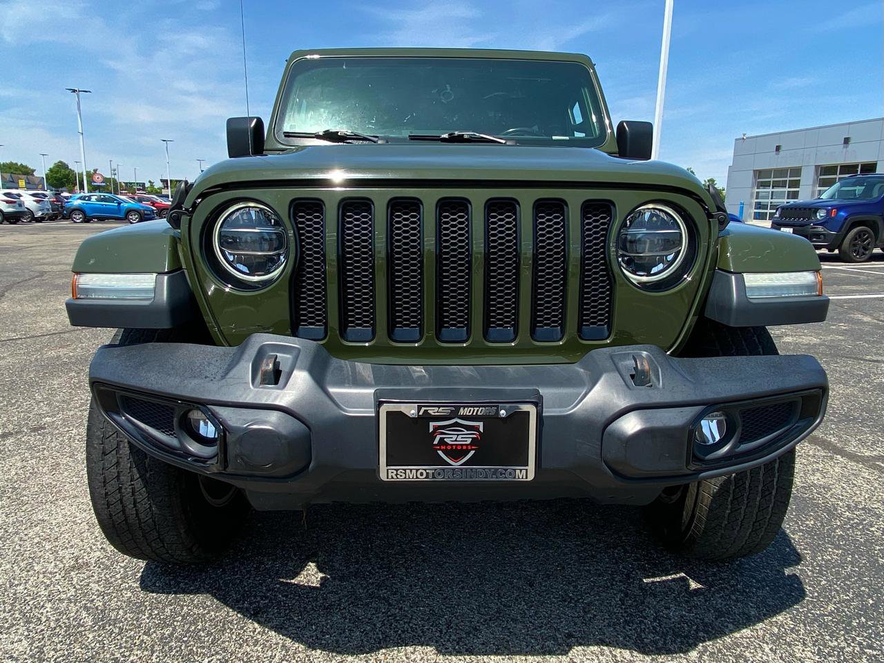 Used 2020 Jeep Wrangler Unlimited Sahara AWD/4WD image 4