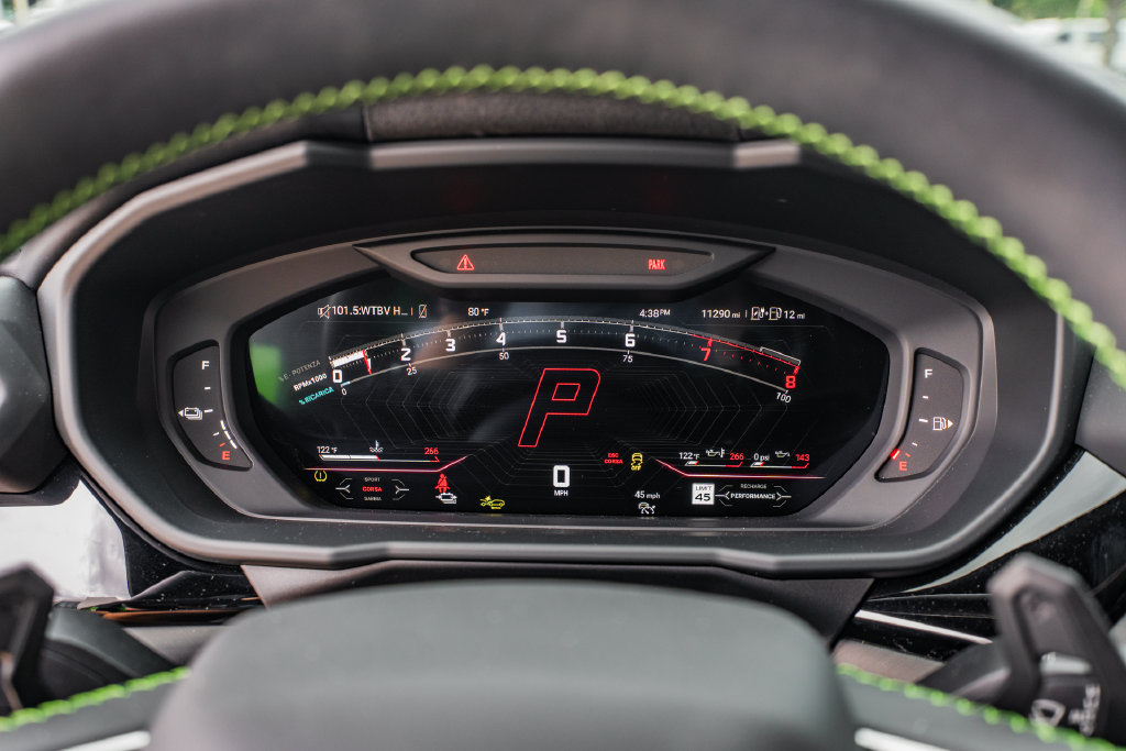 Used 2025 Lamborghini Urus SE AWD/4WD image 25