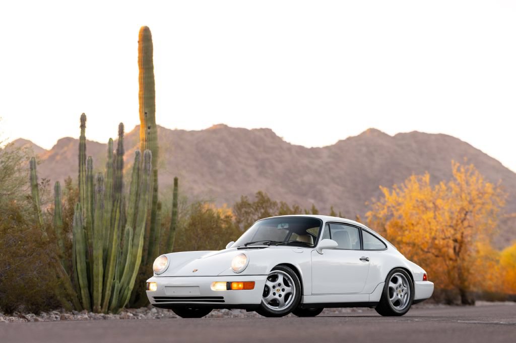 Used 1992 Porsche 911 Carrera RWD image 10