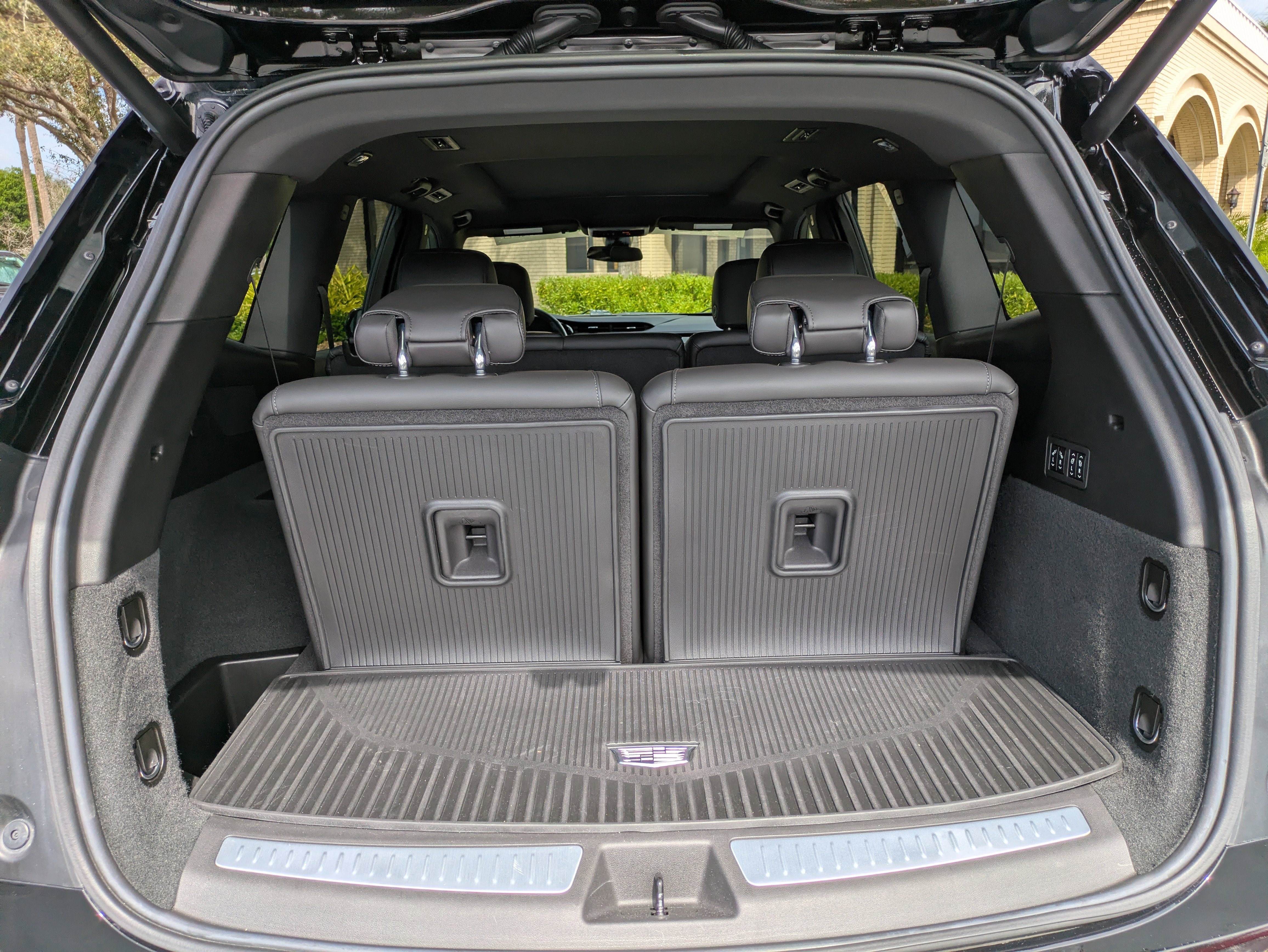 Certified 2024 Cadillac XT6 Premium Luxury image 11