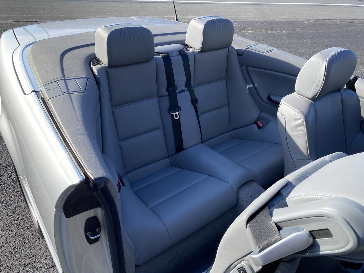 Used 2005 BMW 330Ci Convertible image 17