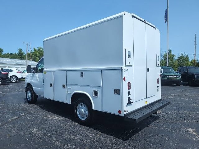 New 2025 Ford E-350 and Econoline 350 Super Duty w/ Power Equipment Group RWD image 3