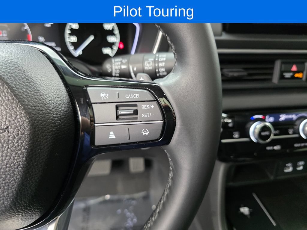 Used 2025 Honda Pilot Touring image 22