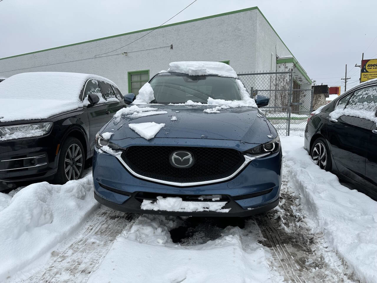 Used 2018 MAZDA CX-5 Touring w/ Preferred Equipment Package image 3