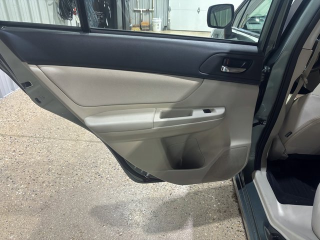 Used 2014 Subaru Impreza 2.0i Premium image 24