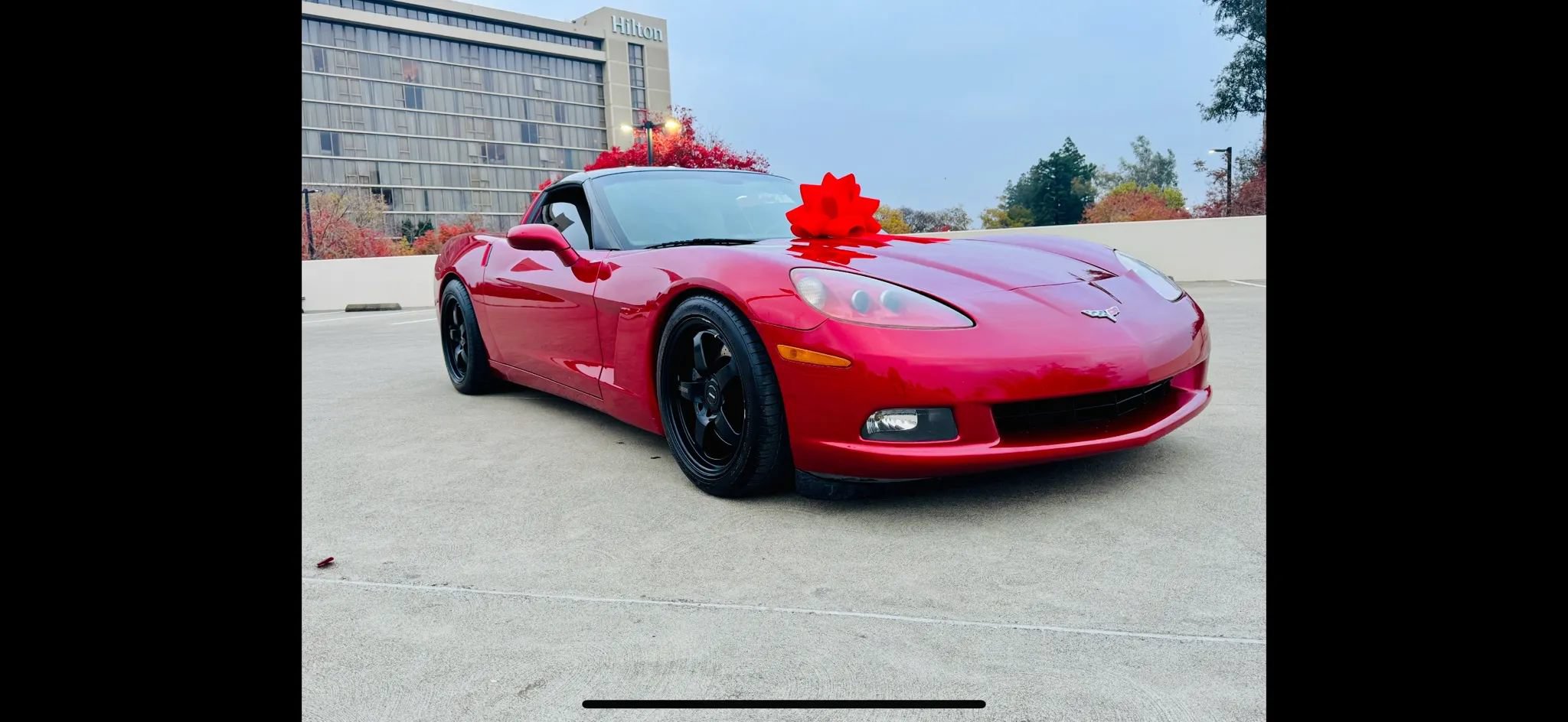 Used 2005 Chevrolet Corvette Coupe w/ Preferred Equipment Group RWD image 2