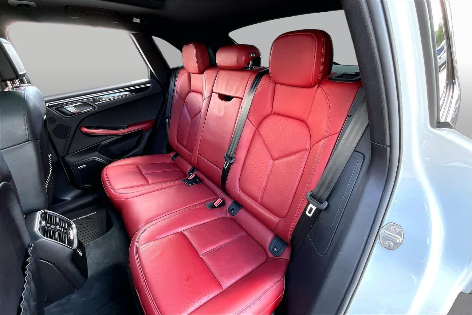 Used 2022 Porsche Macan S AWD/4WD image 21