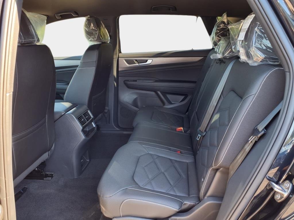 New 2026 Volkswagen Atlas Cross Sport SE image 12