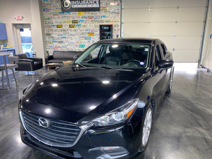 Used 2017 MAZDA MAZDA3 Touring image 4