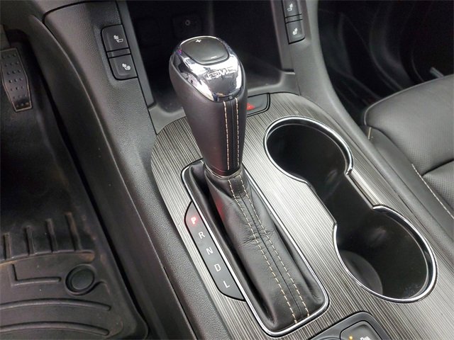 Used 2017 GMC Acadia SLT image 32