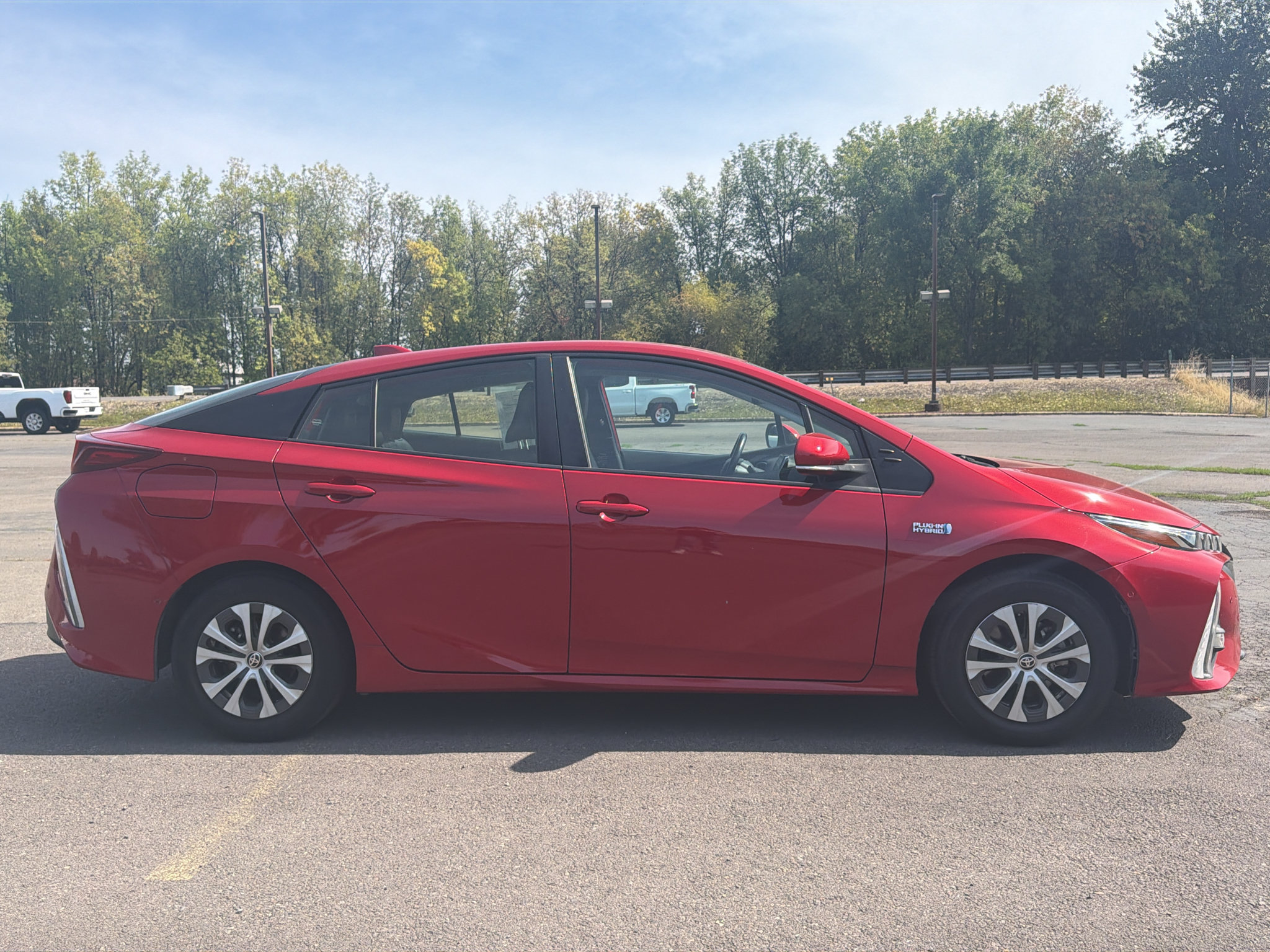 Used 2021 Toyota Prius Prime Limited w/ Carpet Mat Package (TMS) FWD image 14